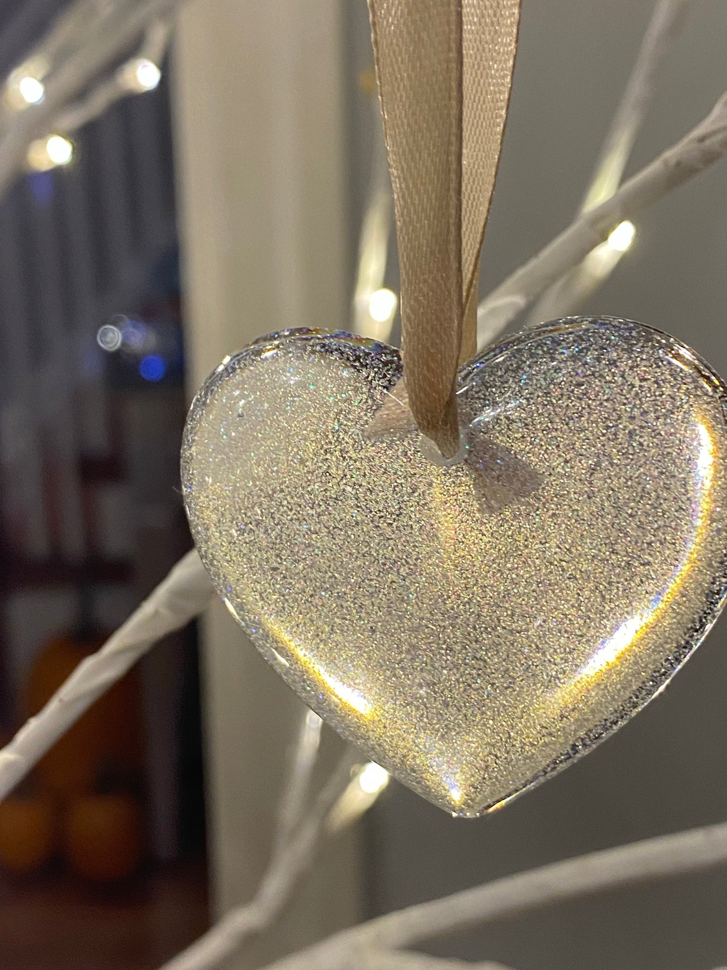 Christmas ornament - White shimmer heart.
