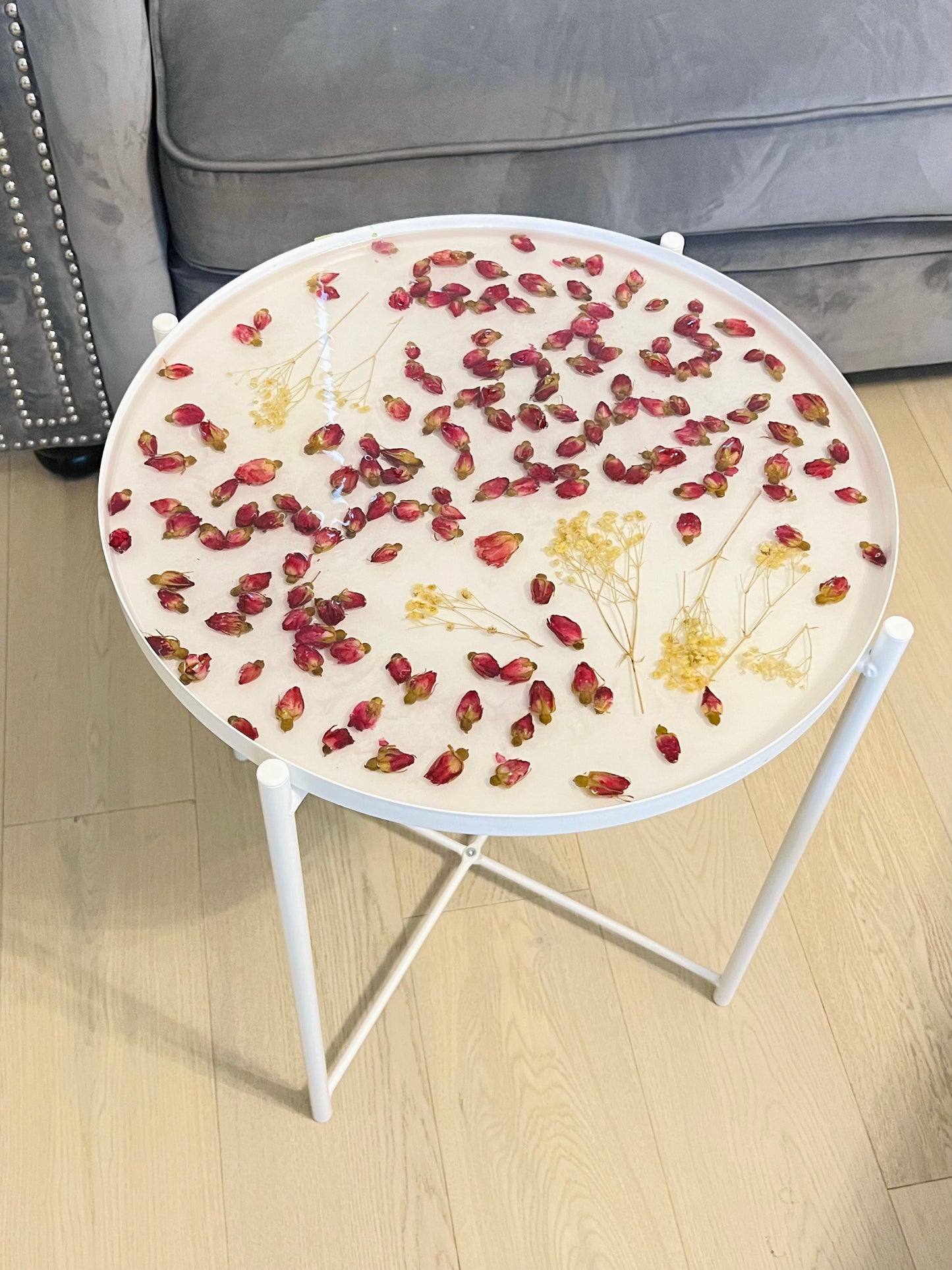 Rosebud resin table