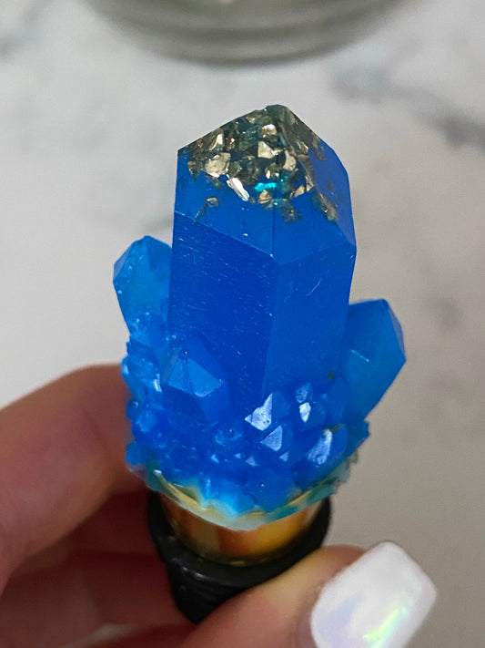 Crystal wine topper