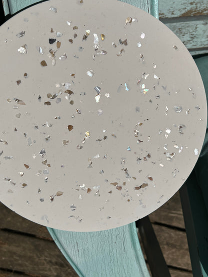 Mother of Pearl concrete like tray