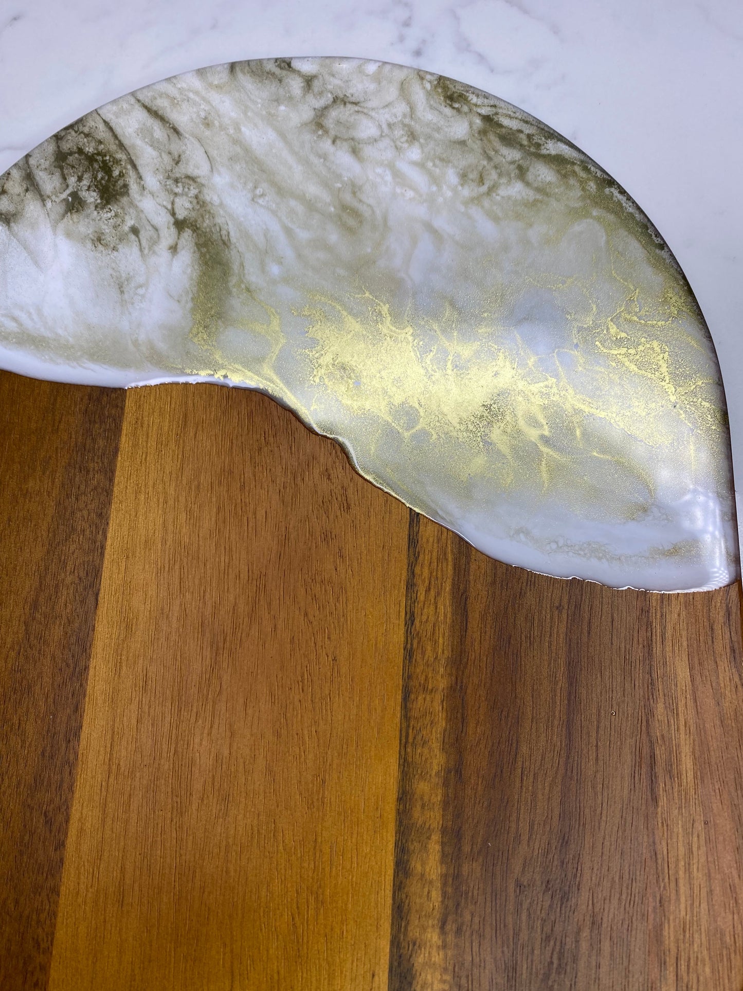 ✨”Stay Golden”✨ Acacia wood board