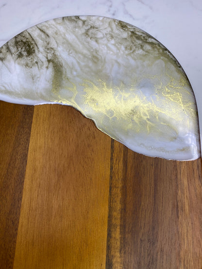 ✨”Stay Golden”✨ Acacia wood board
