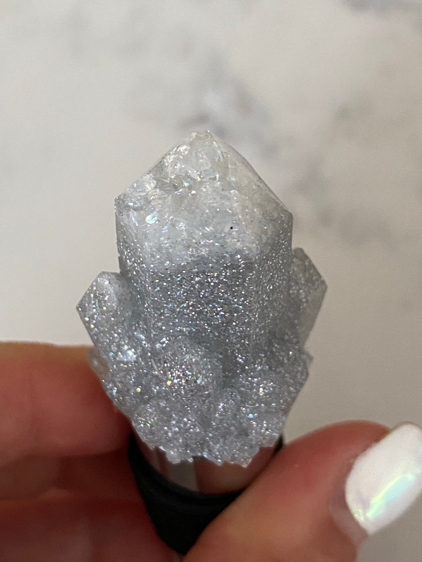 Crystal wine topper