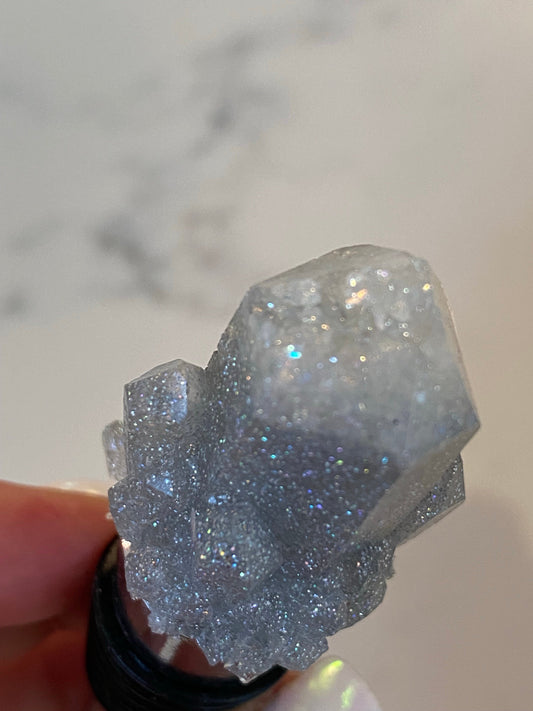 Crystal wine topper