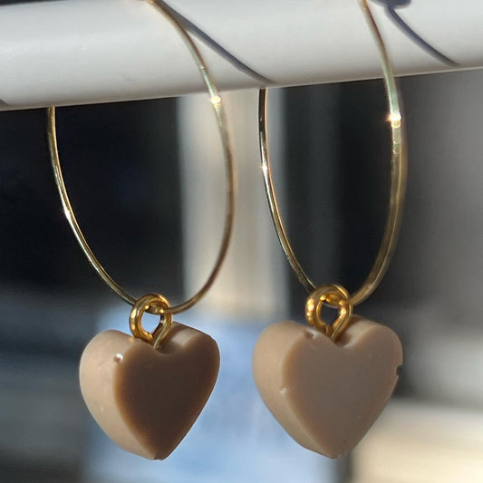 Latte beige mini resin heart earrings
