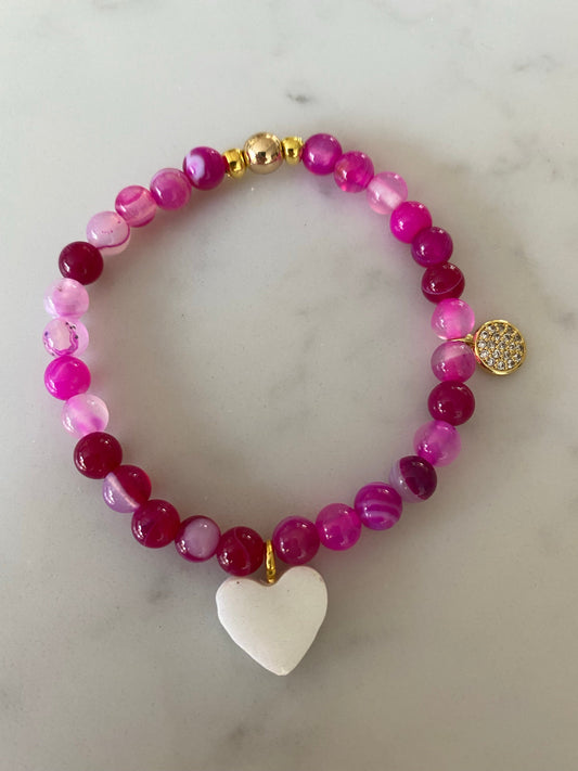 Gemstone bracelet with white resin heart and gold plated charm