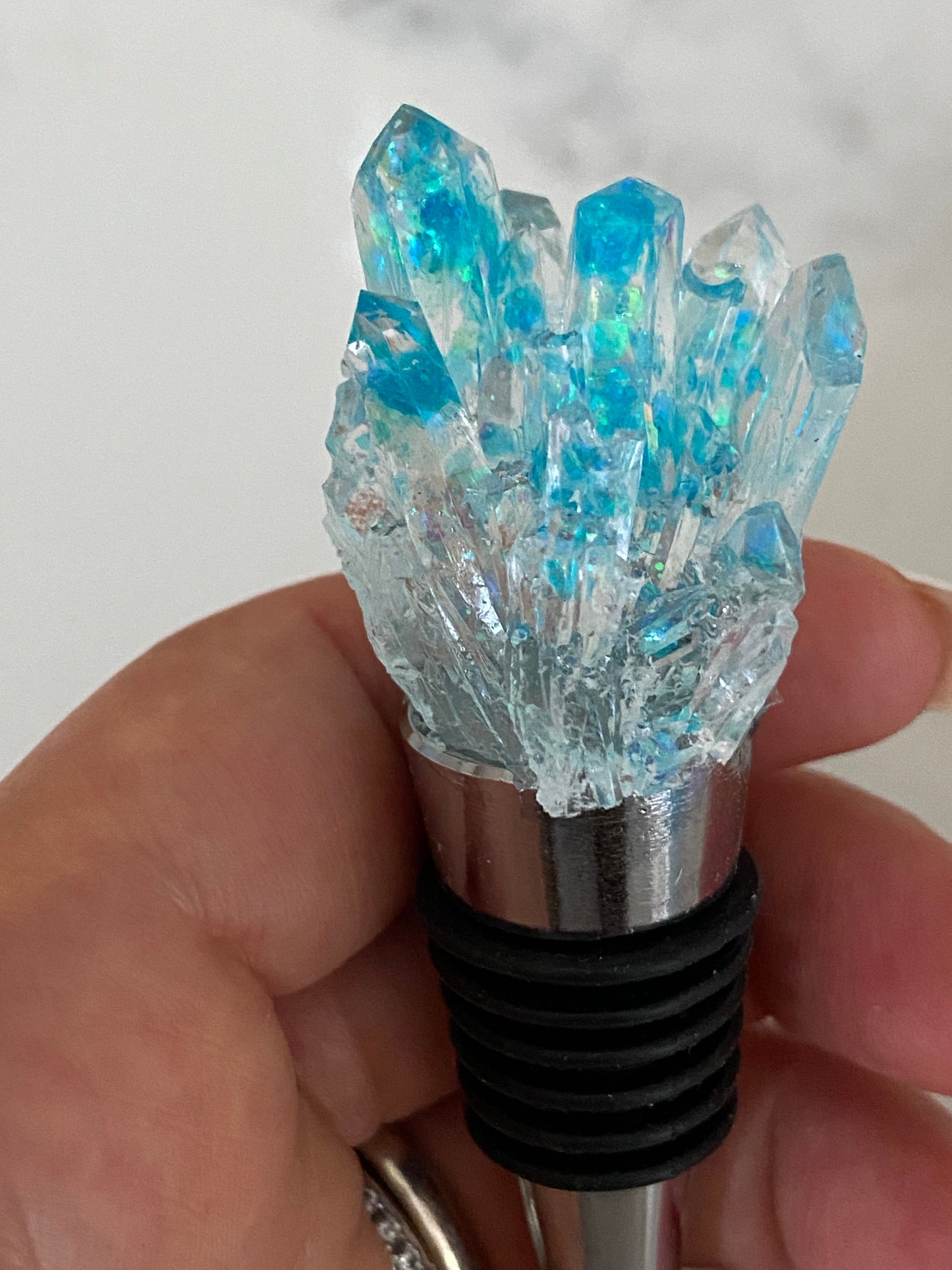 Crystal wine topper