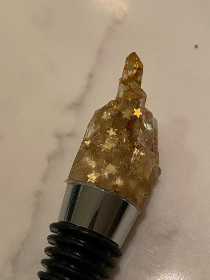 Gold star wine topper